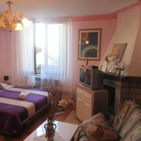 Fuer 6 Personen Ca 60 Qm In Rovinj, Istrien Istrische Riviera Apartment